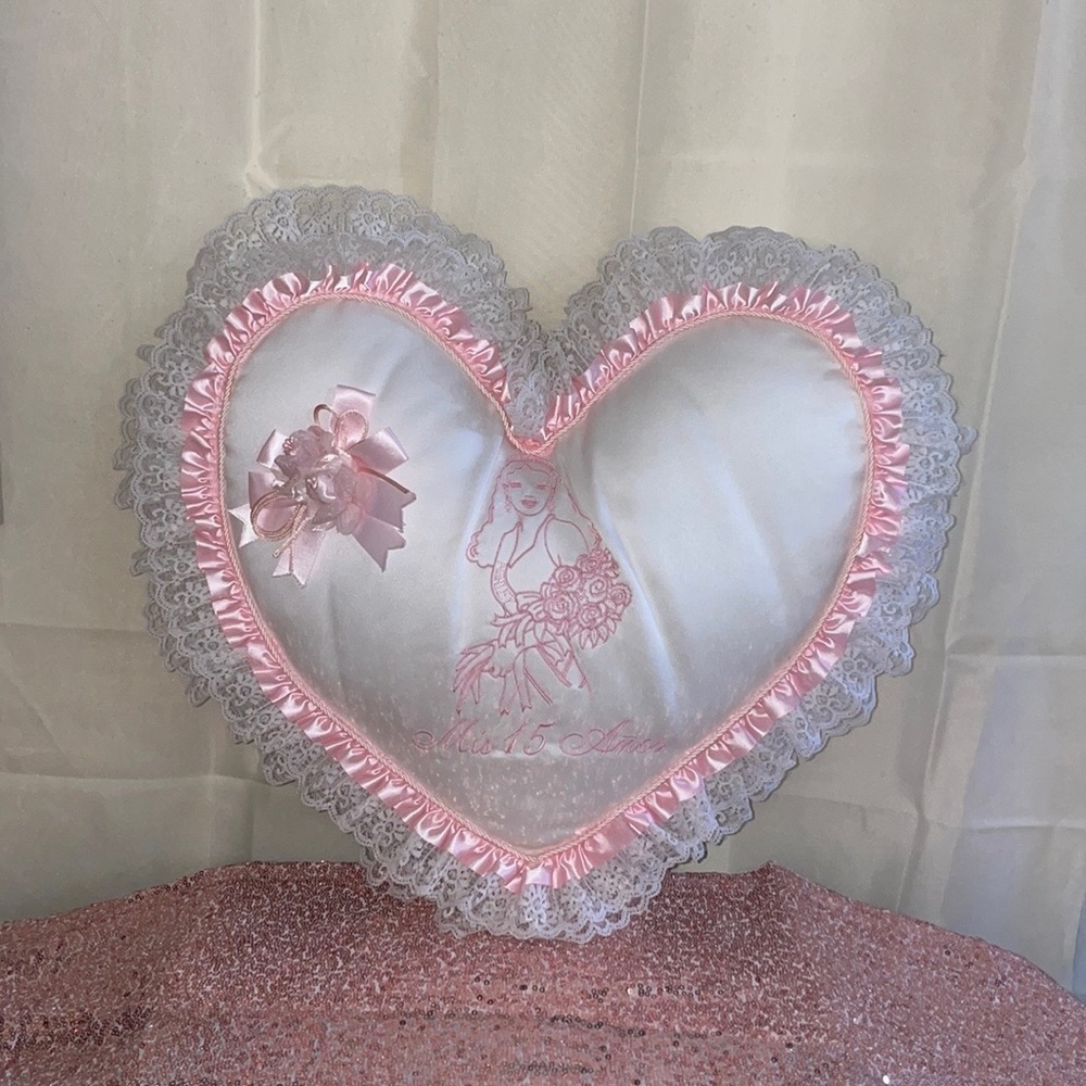 Quinceañera Kneeling Pillow - Mis Quince  Años
For a Quinceañera.